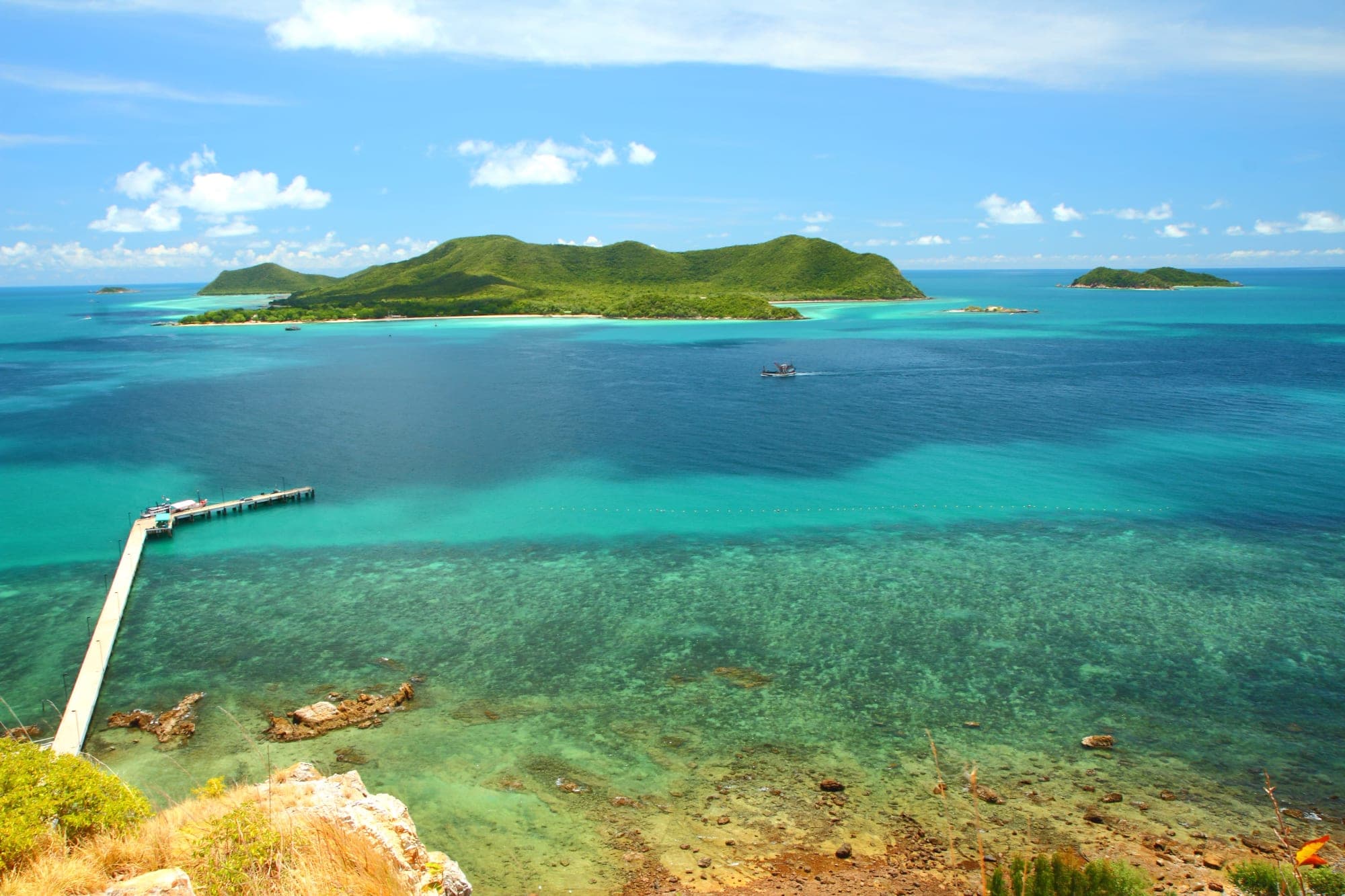 50 Nautical miles cruise to Samet Island with lunch at Samaesan Island.