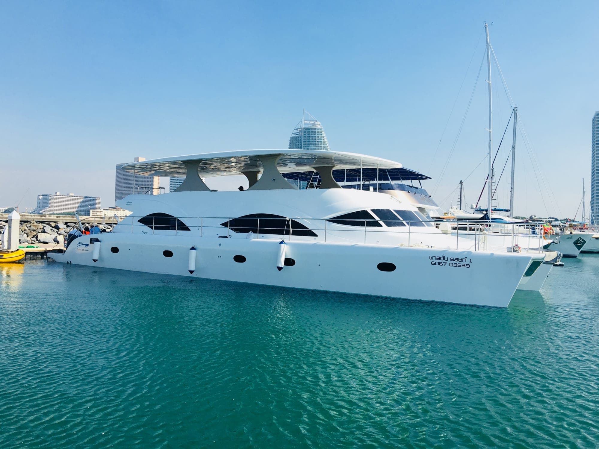 Passion Yacht - Photo