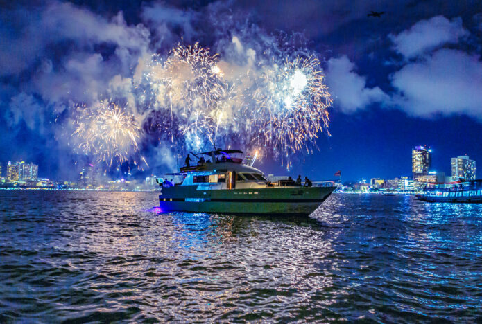 New Years Eve Luxury Yacht Tour